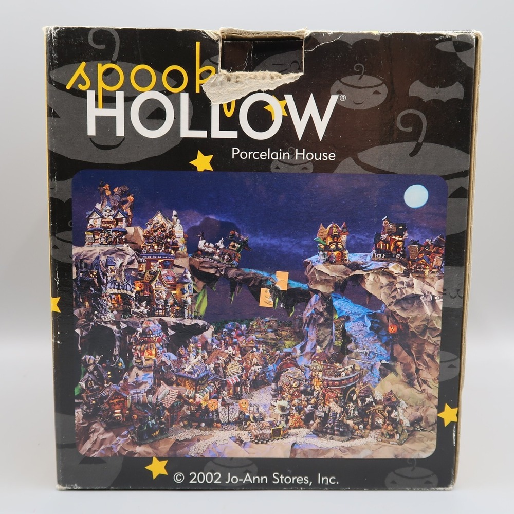 Spooky Hollow Dead Farm Lighted Porcelain Halloween House 2003